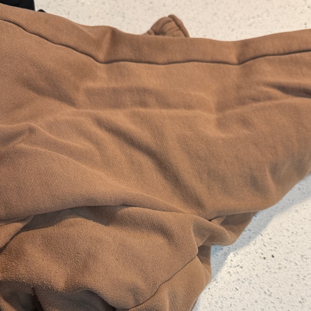 Alo Beige Sweatpants - Picture 10 of 16
